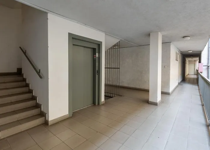 Apartament Fut26 Peaceful, Stylish Behind Corvin Plaza