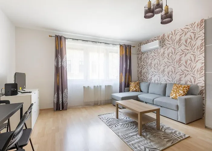 Apartament Fut26 Peaceful, Stylish Behind Corvin Plaza *