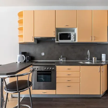 Daire Fut26 Peaceful, Stylish Behind Corvin Plaza