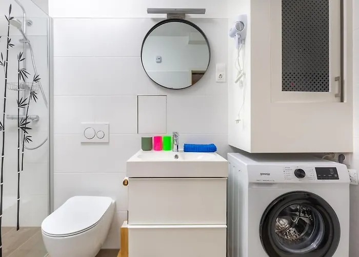 Fut26 Peaceful, Stylish Behind Corvin Plaza